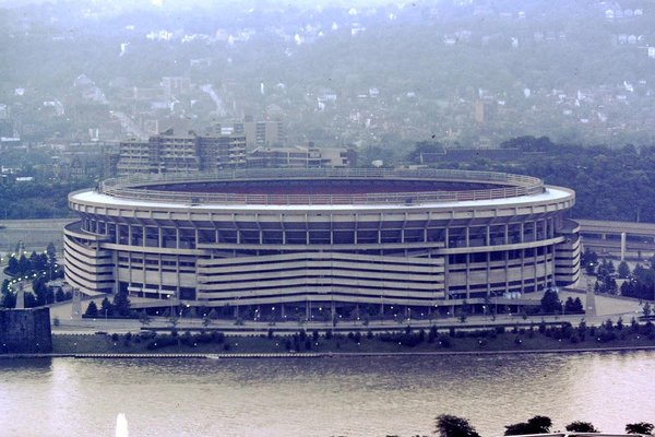 Aerial photo of Three Rivers Stadium in Pittsburgh, Pennsylvania.