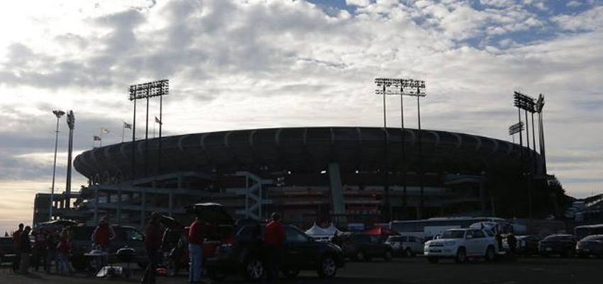 Photo of an exterior view of Candlestick Park from the tailgate lots.  