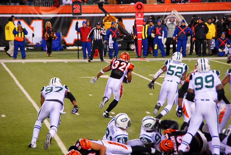 Photo of Cedric Benson of the Cincinnati Bengals running versus the New York Jets.