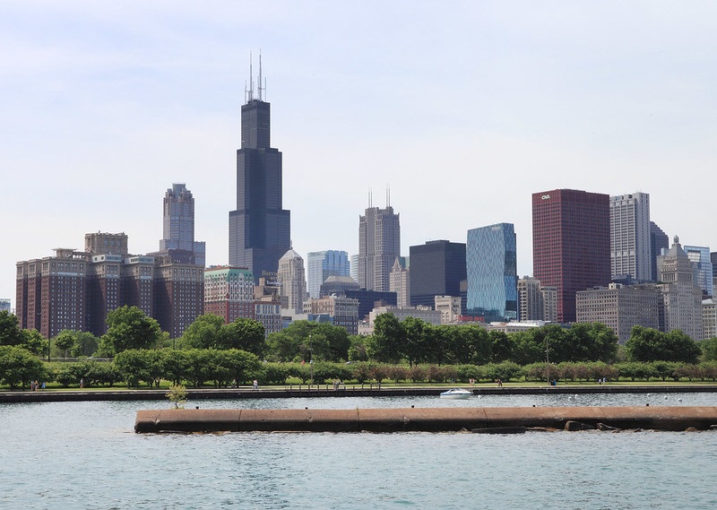 Photo of the downtown Chicago, Illinois skyline.