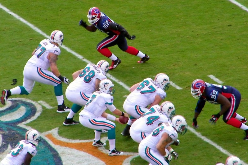Photo of an NFL game between the Miami Dolphins and the Buffalo Bills.