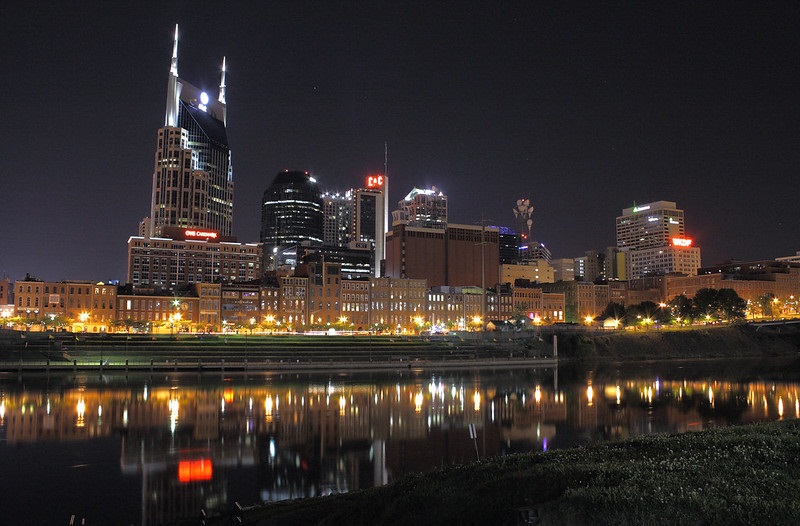 Photo of downtown Nashville, Tennessee at night.