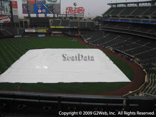 Read seating reviews and see the view from section 421 at Citi Field, home of the New York Mets.