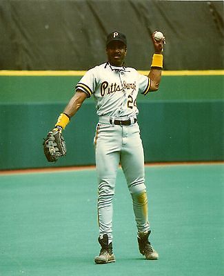 Photo of former Pittsburgh Pirates slugger Barry Bonds.