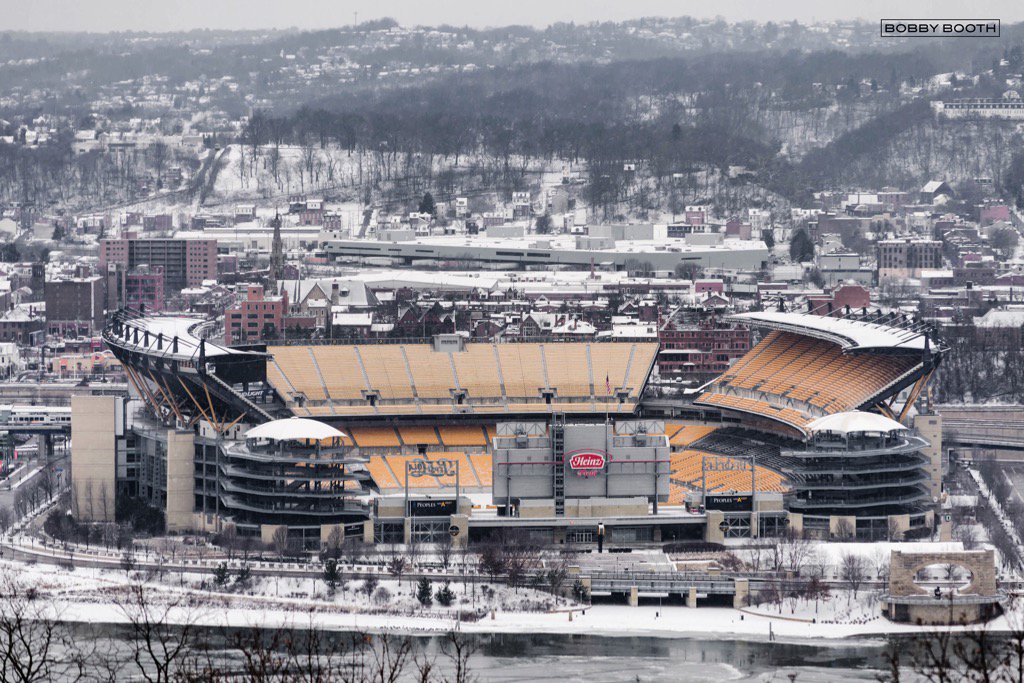 Aerial photo of Heinz Field, current home of the Pittsburgh Steelers.
