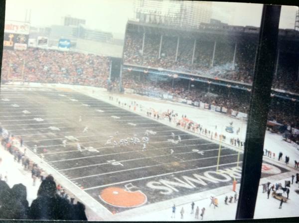 Photo of a snowy Cleveland Browns home game in 1994. 