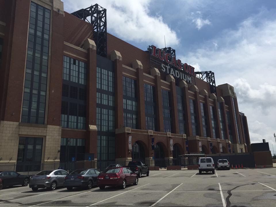 Exterior photo of Lucas Oil Stadium in Indianapolis, Indiana.