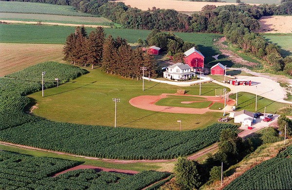 Photo of the farm from the movie "Field of Dreams".